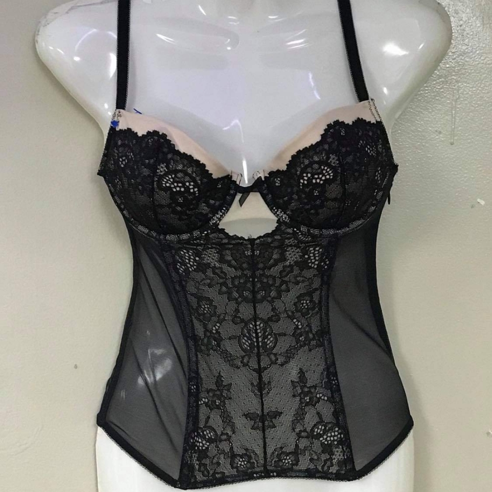 Victoria's secret black corset.34B